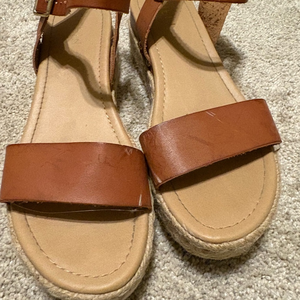 SHEIN Brown Espadrille Sandals - Picture 2 of 4